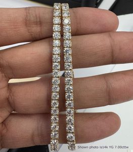 Pulsera de tenis clásica para mujer en plata de ley 925 con moissanita de corte brillante, engaste de garras con baño de rodio y cierre seguro - Product Image 5