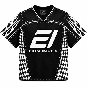 Camiseta Premium Negra con Logo Frontal y Pedrería, Cuello en V, Estilo Oversize, Streetwear - Product Image 1