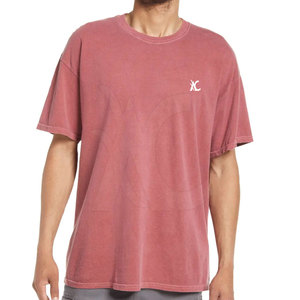 Nueva camiseta de moda para hombre, de gran tamaño, tela suave y cómoda que te mantiene elegante y seguro en cualquier ocasión. - Product Image 3