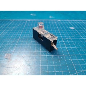 ที่ใส่ฟิวส์ Sakazume FHC-15D มือสอง ใช้ได้ทันที อะไหล่อุปกรณ์เซมิคอนดักเตอร์รุ่นเก่า - Product Image 3
