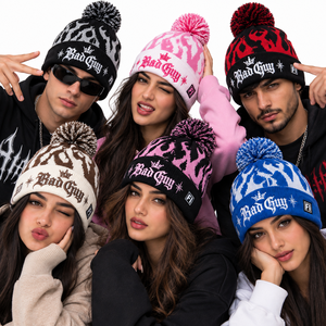 Bonnet tricoté unisexe à pompon avec motif graphique, personnalisable par broderie, revers côtelé, style streetwear, vente en gros, marque privée, USA - Product Image 4