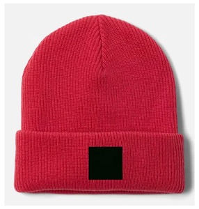 Gorros de Lana 100% Personalizados, Unisex, Lisos, Tejidos, Cálidos para Invierno, con Impresión Puff y Logotipo Bordado, Ideales para Viajes - Product Image 1