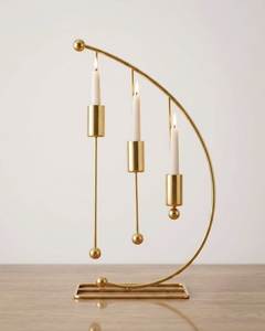 ชุดเชิงเทียนทองเหลืองดีไซน์เกลียวสำหรับตกแต่งบ้าน พร้อมของตกแต่งบ้าน - Product Image 3