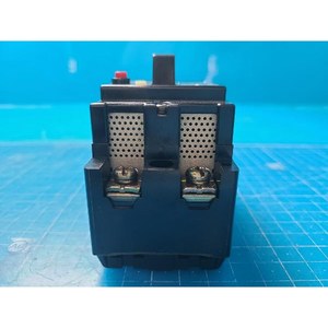 Disjoncteur différentiel Fuji EG52F 50A d'occasion – Pièces détachées d'équipement semi-conducteur ancien - Product Image 4