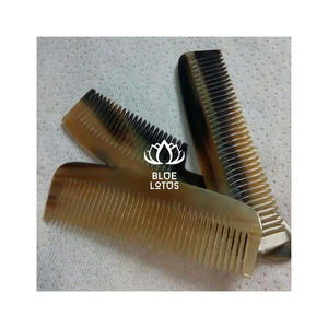 TENDENCIA ACTUAL: Peine de cuerno para esquemas de amenidades de hoteles de lujo y componentes de suministro para peluquerías profesionales - Product Image 1