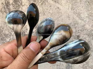 Cuillère en corne de buffle d'eau, de qualité alimentaire, fabriquée à la main, en gros, avec cuillère en corne noire naturelle et utilisation en cuisine par FWE - Product Image 3