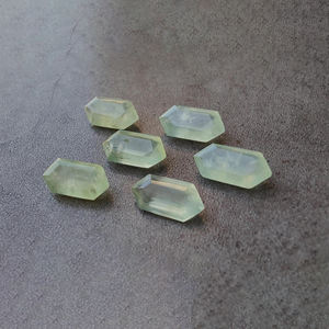 Pierre précieuse naturelle Prehnite facettée, taillée en hexagone, calibrée, qualité AAA+, vert clair, pierre en vrac pour la vente en gros de bijoux, cabochon - Product Image 1
