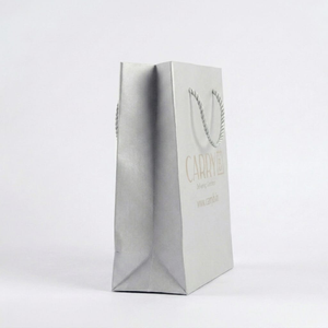 Sac fourre-tout en papier laminé brillant imprimé sur mesure pour magasin de détail - Product Image 2