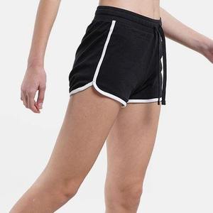 Shorts en tricot noir taille haute pour femme avec bordure blanche, cordon de serrage, coupe décontractée, style classique, couleur unie, tissu en coton respirant - Product Image 5