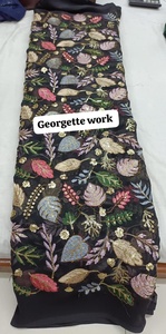 Tela Georgette Premium con Bordado Floral Multicolor de 195 GSM y 44 Pulgadas de Ancho, Diseño Floral para Vestidos de Fiesta, 5 Metros - Product Image 5