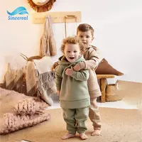 カスタムキッズスポーツスーツ女の子と男の子の衣装服セットトラックスーツ長袖1-7歳綿のスウェットスーツ赤ちゃんのトラックスーツセット