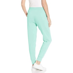 กางเกงวอร์มผ้าฟลีซคอตตอนสำหรับผู้หญิง น้ำหนัก 240 กรัม ทรงปกติ เอวยางยืด สไตล์ลำลอง รับผลิตแบบ OEM พร้อมโลโก้ตามสั่ง - Product Image 5