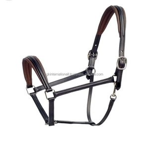 Licol de cheval en cuir noir roulé Western avec raccord en laiton à prix de gros direct d'usine personnalisation disponible - Product Image 1