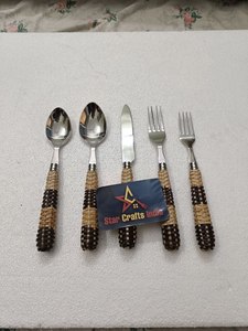 Ensemble de couverts de qualité supérieure en acier inoxydable 18/8 avec manche en rotin tressé, style américain, 5 pièces, finition miroir, durable - Product Image 2