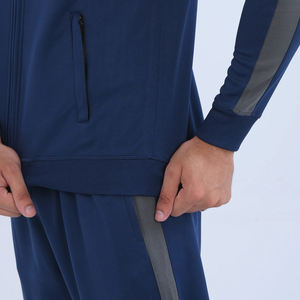 Chándal deportivo de diseño sólido con logotipo personalizado para hombre, chándal informal para correr, chándal deportivo para hombre, chándal de entrenamiento para hombre - Product Image 4