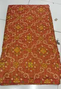 Tissu en soie pure de qualité supérieure imprimé numériquement pour les salwar kameez de créateurs et les kurtis ethniques, matière en soie à impression numérique de luxe, douce. - Product Image 3