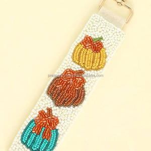 Llavero de Tela Bordado con Calabaza y Cuentas, Ecológico, Duradero, Hecho a Mano, para Otoño, Adorno para Bolso, Regalo de Acción de Gracias para Mujer - Product Image 2