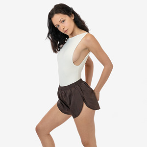Nouvelle Arrivée Shorts de Sport Femme en Polyester/Nylon de Haute Qualité, Shorts de Yoga Plissés en Nylon Effet Froissé pour Femme - Product Image 2