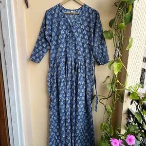 Vestido indio largo de algodón 100% estampado a mano con bordados, estilo casual, túnica india de algodón para mujer - Product Image 6