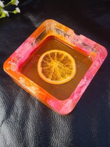 Premium Resin Ashtray With Elegant Transparent Finish For Contemporary Bar Lounge Decoration Accessories - Product Image 1