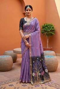 Sari de tela de algodón de excelente calidad con un rico pallu floral para mujeres, para usar en bodas, de proveedor indio. - Product Image 3