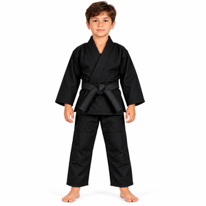 Tissu en coton de haute qualité et uniforme de karaté personnalisé à vendre Fabricant d'uniformes de karaté pour les arts martiaux - Product Image 1