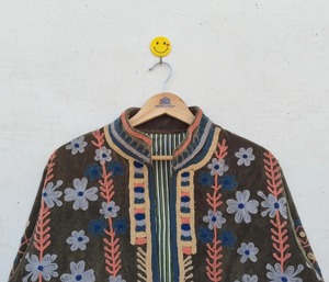 Chaqueta de Algodón Bordada con Flores Estilo Bohemio, Cuello Mandarín, Manga Larga, Talla Grande, Ropa Exterior Informal para Otoño, para Adultos - Product Image 4