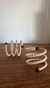 แหวนรองผ้าเช็ดปากหวายรูปทรงดอกไม้ประดับลูกปัดสีดำ งานถักมือ ตกแต่งโต๊ะอาหาร สำหรับร้านอาหาร คาเฟ่ บ้าน และงานจัดเลี้ยง - Product Image 2