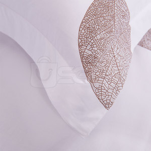 Juego de sábanas de buena calidad para el hogar con tela duradera y mano de obra profesional. - Product Image 2