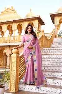 Sari en soie or élégant – Broderie multicolore avec bordure de panneau design - Product Image 4