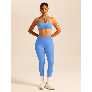 Conjunto de Yoga Energy Return para Mujer, Sujetador Deportivo Sin Costuras, Leggings de Cintura Alta, Bolsillos para Estabilización Muscular, Nailon y Elastano - Product Image 2