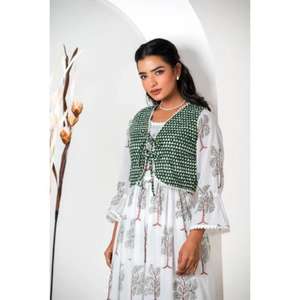 ยกระดับตู้เสื้อผ้าของคุณด้วยชุดเดรสยาวผ้าฝ้ายทำมือสไตล์ชายหาดสำหรับผู้หญิง ดีไซน์สายเดี่ยวแบบสปาเก็ตตี้ ให้ความสบายและพลิ้วไหวอย่างมีสไตล์ - Product Image 1