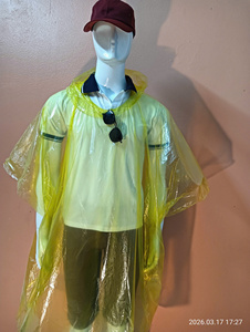 เสื้อกันฝนแบบคลาสสิคใหม่สำหรับคนเดียว ใช้กลางแจ้ง ใช้ในบ้าน อุปกรณ์สำหรับผู้ใหญ่ สำหรับตั้งแคมป์ ทำจากพลาสติก PE แบบใช้แล้วทิ้ง มีแขนสั้น - Product Image 5