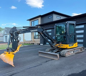รถขุดขนาดเล็ก John Deere พร้อมมอเตอร์ปั๊มและเกียร์บ็อกซ์ - ประหยัดน้ำมัน รับประกัน 2 ปี 4001-6000 ชั่วโมง - Product Image 3