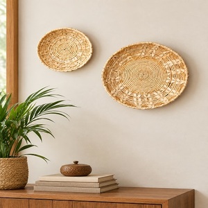 Panier suspendu décoratif mural en rotin, osier et jonc de mer, nouveau design, prix d'usine, idée cadeau de pendaison de crémaillère, articles écologiques - Product Image 1