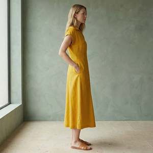 Hermoso Vestido Midi Amarillo de Algodón y Lino con Paneles en Línea A para Mujer, con Tela Ligera, Estilo Moderno y Ajuste Cómodo - Product Image 2