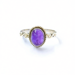 Anillo de Amatista de 1.9 Gramos, Accesorio Elegante y con Estilo para Mujer - Product Image 2