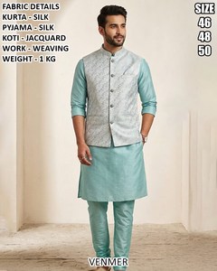 Ensemble de Kurta ethnique festif pour hommes avec Koti imprimé - Product Image 2