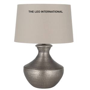 Nouvelle Arrivée Lampe de Chevet de Luxe Martelée Faite à la Main pour Décoration Intérieure, Lumières de Mariage Personnalisables (Logo, Taille, Forme) - Product Image 1