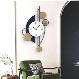 Horloge murale géométrique nordique design, horloge décorative artistique moderne, accent de luxe pour salon - Product Image 1