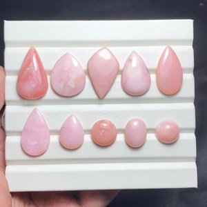 โอปอลสีชมพูธรรมชาติจากออสเตรเลีย รูปทรงหลังเบี้ย สำหรับทำเครื่องประดับ - Product Image 1