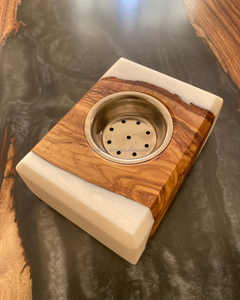 Brûleur à encens Bukhoor en bois d'acacia en résine époxy artisanale Aura Crescent dorée, coulé à la main, porte-encens Oud de luxe pour les nuits du Ramadan - Product Image 2