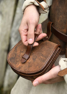 Sac utilitaire médiéval en cuir, sac de costume vintage pour reconstitution historique, sac banane médiéval rustique en cuir vintage - Product Image 6