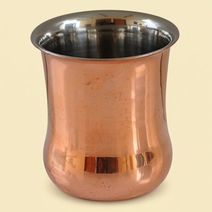 Verre à eau artisanal en cuivre pur style Mughlai, finition martelée, pour bienfaits ayurvédiques et restaurants de luxe - Product Image 3