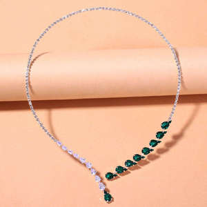 Collar de Lujo con Colgante de Esmeralda Verde Moissanita en Plata de Ley 925, Joyería de Boda para Mujer - Product Image 2