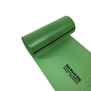 Sacs plats de déchets de chien en plastique PET jetables avec logo personnalisé Emballage en rouleau thermoscellé étanche de grande taille pour caca - Product Image 1