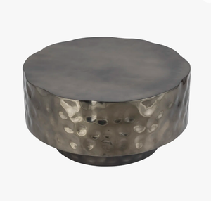 Mesa de Centro Moderna Hecha a Mano con Diseño Martillado Antiguo para un Espacio de Vida Lujoso - Product Image 2