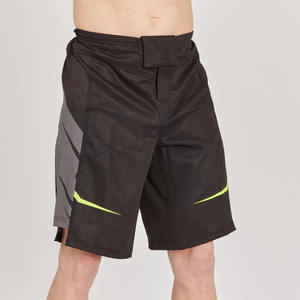 Pantalones Cortos Bermuda para Hombre, Color Verde Oliva, Estampado Geométrico, Franja Lateral Negra, Secado Rápido, Cintura Elástica, Estilo Casual Deportivo, Talle Medio, Tejido de Punto - Product Image 3