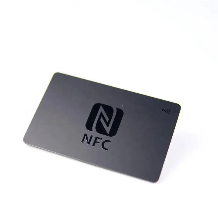 레이저 조각 로고와 맞춤형 CR80 Vip 금속 블랙 NFC 명함