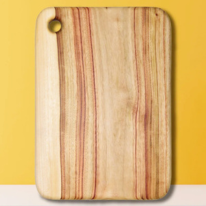 Planche à découper en bois élégante pour les fêtes - Décoration de cuisine élégante et de qualité supérieure, écologique et durable, planche à découper antidérapante, cadeau festif - Product Image 3